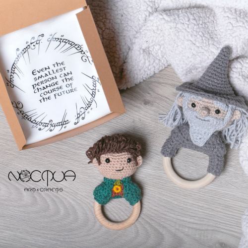 LOTR nursery gift set - Baby bodysuit and rattle babyshower idea -  Baby announcement idea