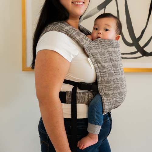 Tulip Lark Baby Carrier | Gray Geometric Print | hope&plum