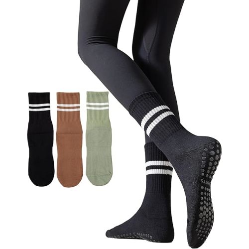 Irisbear Womens Pilates Socks with Grips Non Slip Yoga Socks Barre Gym Athletic Grippy Socks for Women