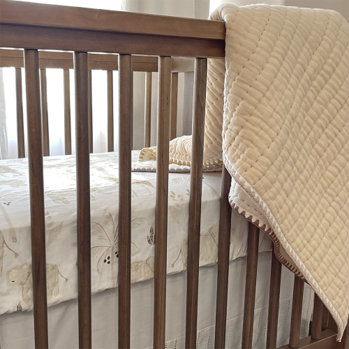 Kendi Crib Sheet - Safari Crib Bedding | Crane Baby