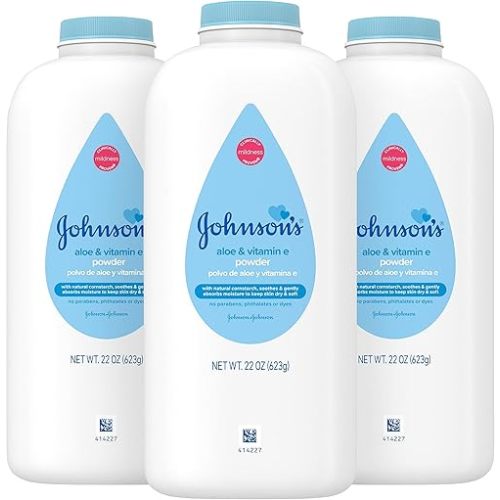 Johnson's Baby Powder with Naturally Derived Cornstarch, Aloe & Vitamin E for Delicate Skin, Hypoallergenic, Free of Parabens, Phthalates & Dyes for Gentle Baby Skin Care, 22 oz, 3 Pack