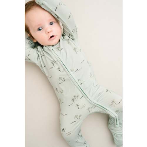 Palm Breeze Bamboo Sleeper