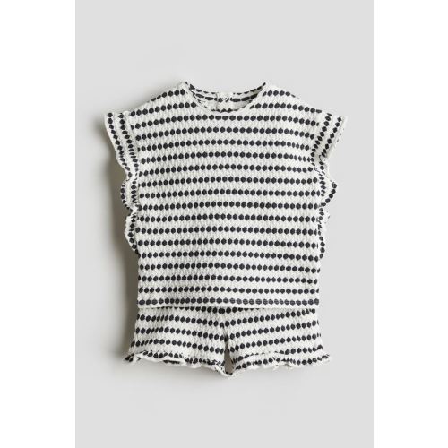 2-piece Top and Shorts Set