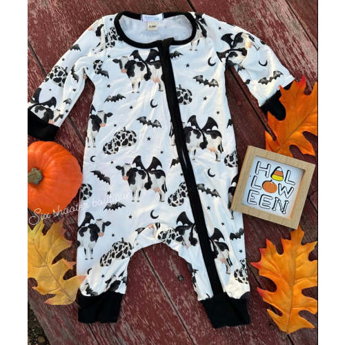 Halloween cow bat baby sleeper