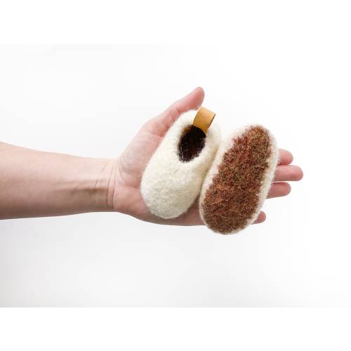 Cream, baby booties, felted baby shoes, newborn coming home outfit, christening shoes, gender neutral outfit, pregnancy announcement, brown