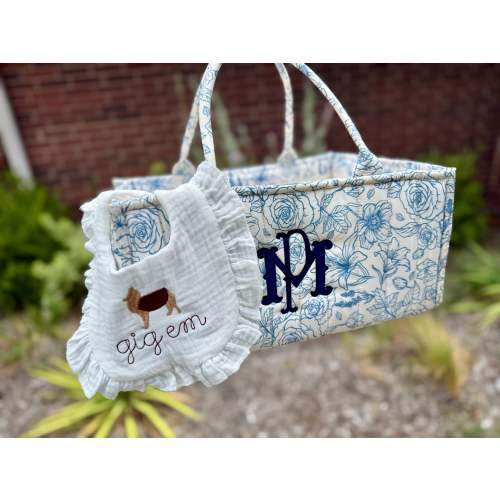 Ruffle Muslin Bib - Embroidery Included – Hem of Glory