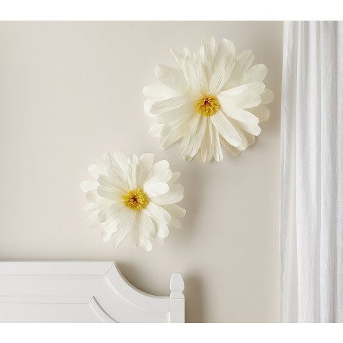 Crepe Paper Daisies