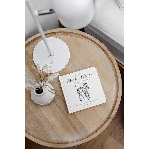 Baby's Black and White Contrast Book: High-Contrast Art for Visual Stimulation at Tummy Time (Our Little Adventures Series) Board book – Picture Book, August 1, 2023