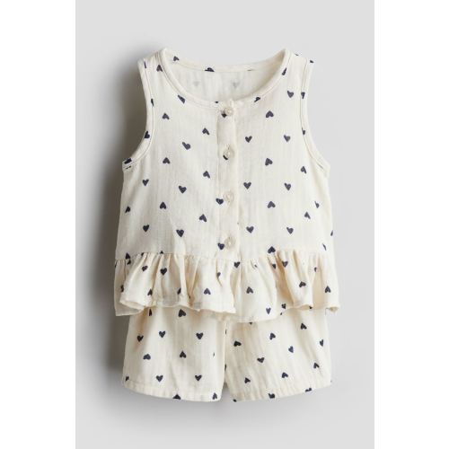 2-piece Top and Shorts Set