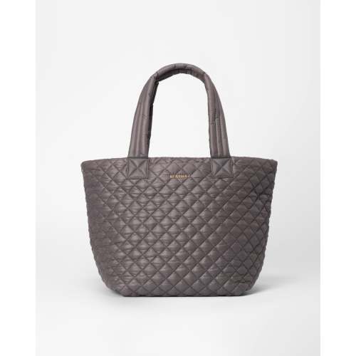 Magnet Medium Metro Tote Deluxe. Color:
Magnet Rec