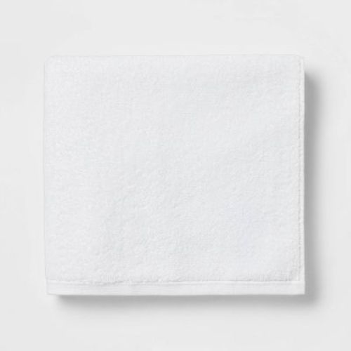 Everyday Bath Towel White - Room Essentials™: 100% Cotton, Midweight 450-550 GSM, Machine Washable, OEKO-TEX Certified