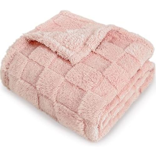 HOMRITAR Baby Blanket for Girls 3D Checkerboard Grid Ultra- Soft Fluffy Toddler Blanket for Kids Warm Cozy Chessboard Chocolate Design Infant Blanket 30 x 40 Inches Pink
