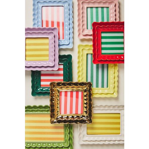 Maeve Scalloped Stoneware Picture Frame