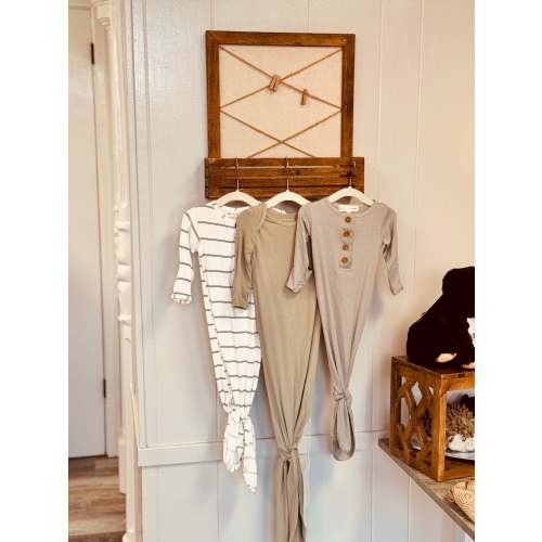 Striped knotted gown 3/6 mos
