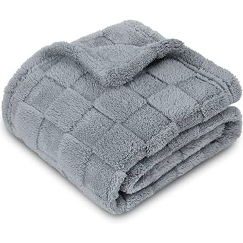HOMRITAR Baby Blanket for Boys 3D Chessboard Grid Fleece Fluffy Toddlers Blanket Cozy Warmer Comfort Reversible Bed Blanket for Home Decor 30 x 40 Inches Grey