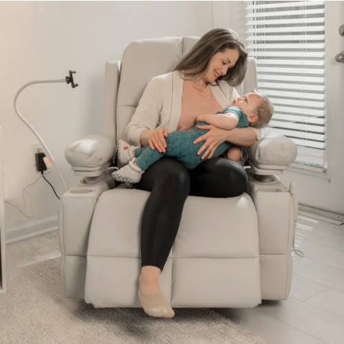 Rocking Nursery Chair for Breastfeeding – MAMAZING