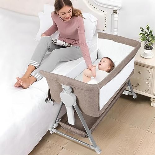 Cowiewie Bassinet Bedside Sleeper, Baby Bassinet with 7 Adjustable Height, Bedside Bassinet for Baby with Storage, Breathable Mesh & Mattress, Portable Bassinet Easy Folding (Baby Brown)