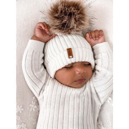 Vanilla Pom Beanie – Indigo Dreams Handmade