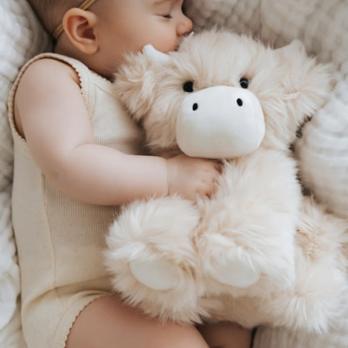 Snuggle Bunnies - Hilda The Highland Cow – Jamie Kay USA