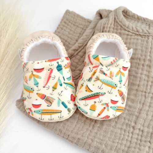 Fishing baby booties