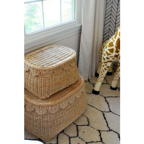 Scallop Edge Rattan Basket (Medium)