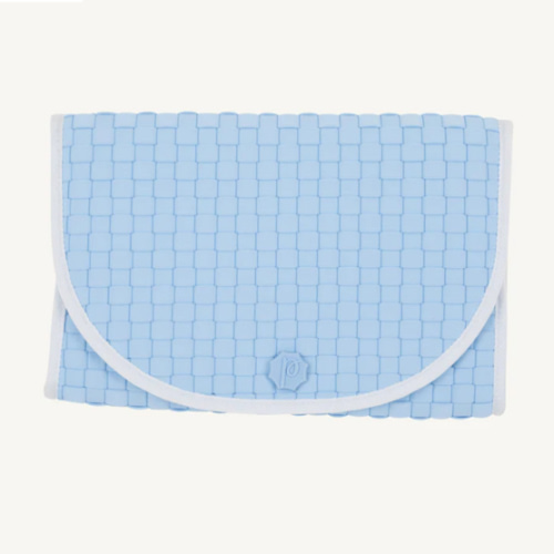 T.B.B.C. x Pluie Pret Changing Clutch - Belle Meade Bow