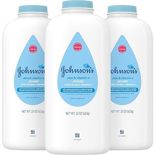 Johnson's Baby Powder with Naturally Derived Cornstarch, Aloe & Vitamin E for Delicate Skin, Hypoallergenic, Free of Parabens, Phthalates & Dyes for Gentle Baby Skin Care, 22 oz, 3 Pack