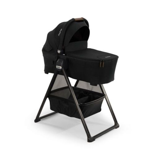 Triv & Swiv Bassinet & Stand - Caviar | Nuna
