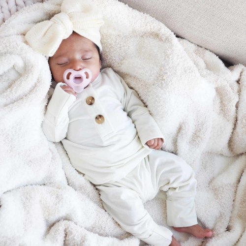 Large Knit Bow- Pearl White Color