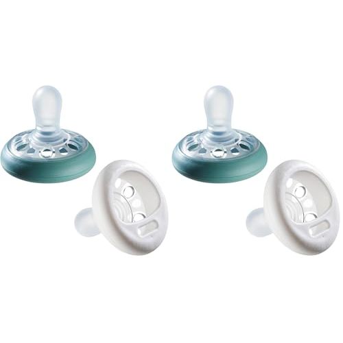Tommee Tippee Breast-Like Pacifier, 0-6 Month Pack of 4 Pacifiers with Breast-Like Baglet, Symmetrical Design, and BPA Free