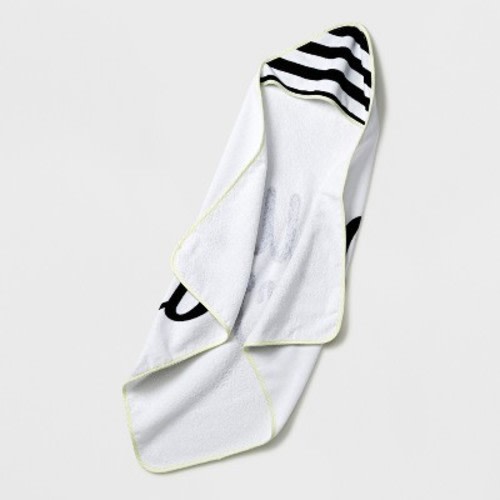 Baby "Scrub Scrub" Hooded Towel Cloud Island™ - Black/White
