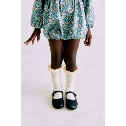 CROCHET-RUFFLE SOCKS