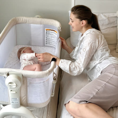 HARPPA Cuddly Sway | 3-in-1 Rocking Baby Bassinet & Bedside Sleeper with Anti-Reflux Mattress for Newborns | Attaches to Bed, Adjustable Height, Tool-Free Setup, Portable Wheels, CPSC Certified, Gentle Rocking Motion | Ideal for Infants, Safe Co-Sleeping