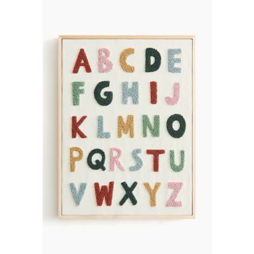 TUFTED WALL ART