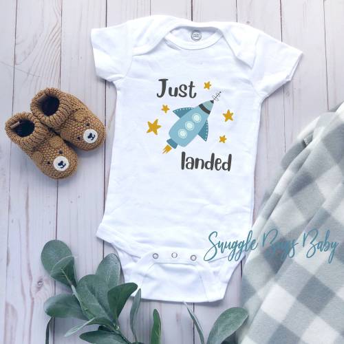 Just Landed Baby Bodysuit, Space ship Baby Bodysuit, Astronaut Baby Bodysuit, Baby Shower Gift, infant astronaut, Funny  Baby Bodysuit.