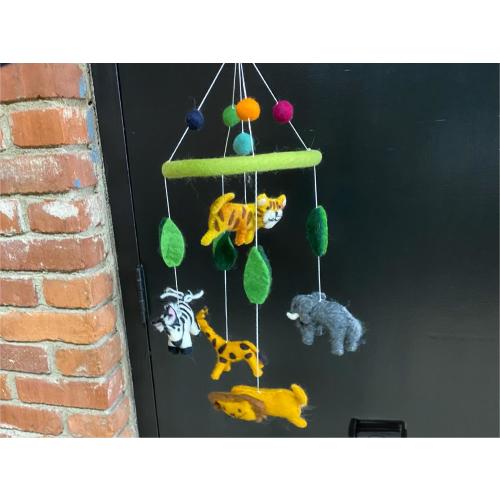 Wild Animal Mobile - Wool Safari Zoo Animal Nursery Mobile Gender Nuetral Room Decoration Giraffe Lion Zebra Tiger Elephant
