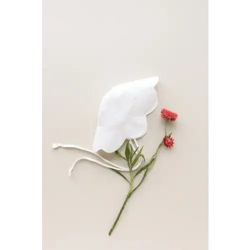 Gardenia Flower Sunbonnet