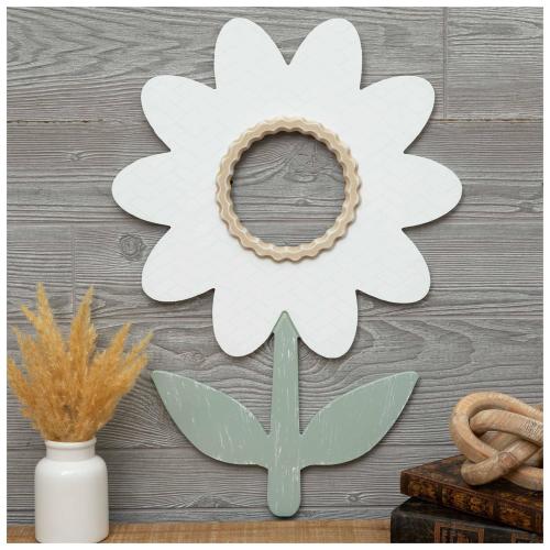 Daisy Wood Wall Decor