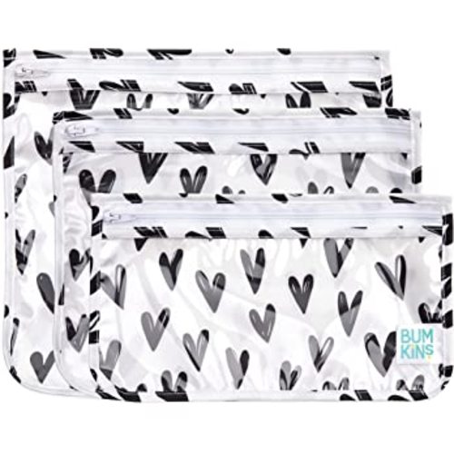 Amazon.com : Bumkins Waterproof Wet Bag, Washable, Reusable for Travel, Beach, Pool, Stroller, Diapers, Dirty Gym Clothes, Wet Swimsuits, Toiletries, 12x14 – Black Hearts : Baby