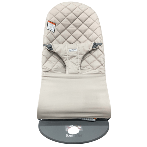 BabyBjorn Bouncer Bliss, Dark Gray Frame, Sand Gray Cotton Classic Quilt