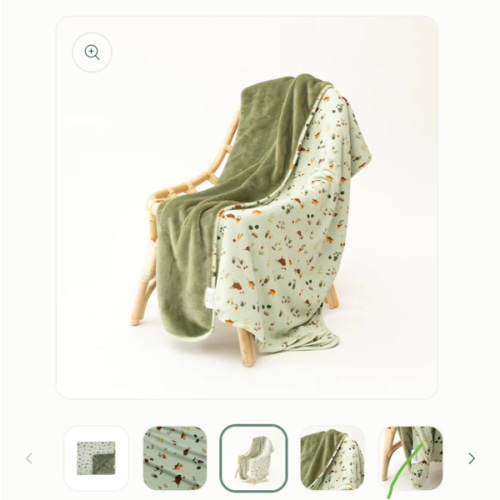 Backyard Garden Small Ribbed Toddler Blanket