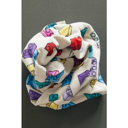 PATTERNED BATH TOWEL