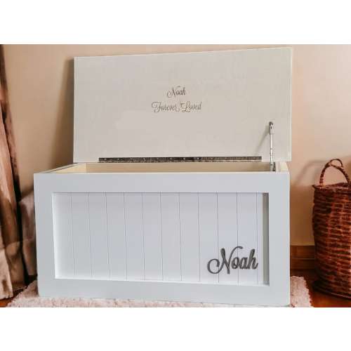 33 Inch Toy Box Shiplap Farmhouse Style / Toy Chest / Blanket Chest Personalized / Toy Storage / Carved