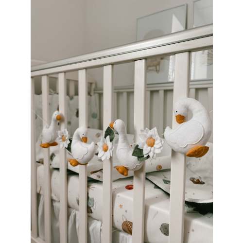Goose Garland, scandinavian garland, nursery decoration, daisies and goose garland, felt geese garland, rustic garland, countryside garland