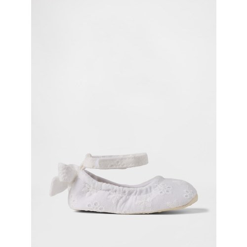 Baby Eyelet Bow Shoes
