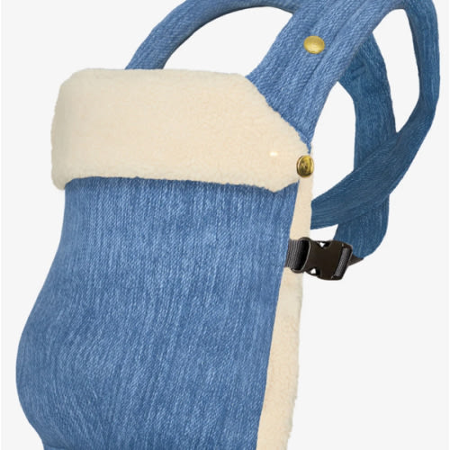 Zeitgeist Denim Classic + Winter Insert Tan | ARTIPOPPE | Elevate your desired Zeitgeist Baby Carrier with an attachable insert for an additional layer of warmth and comfort.