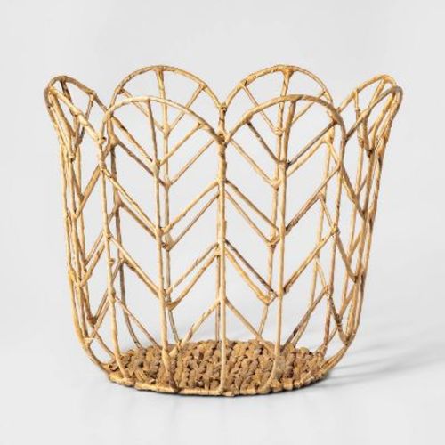 Large Tulip Shaped Kids' Woven Basket - Pillowfort™: Handwoven Storage, Steel & Water Hyacinth, Off-white, 18"x18"x14.5"