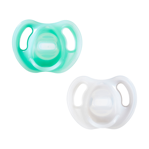 Tommee Tippee Ultra-light Pacifiers, 0-6 months, 2 pack of one piece silicone, BPA free pacifiers