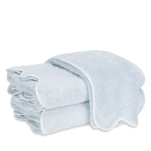 Cairo Scallop Bath Collection