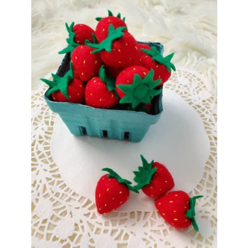 Felt strawberries, felt food , felt fruits , felt berries